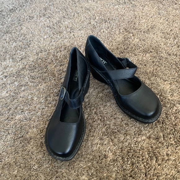 Born Mary Jane Wedge Heel Shoes Sz.10 Black Leather Classic Minimalist Versatile - Picture 10 of 13